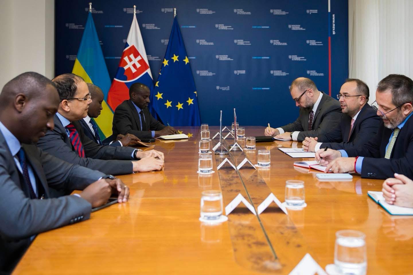 Rwanda signs Memorandum of Understanding with Slovak Republic